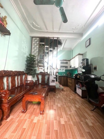 Bán nhà vĩnh hưng-lĩnh nam-cạnh hồ điều hoà-4.68 tỷ